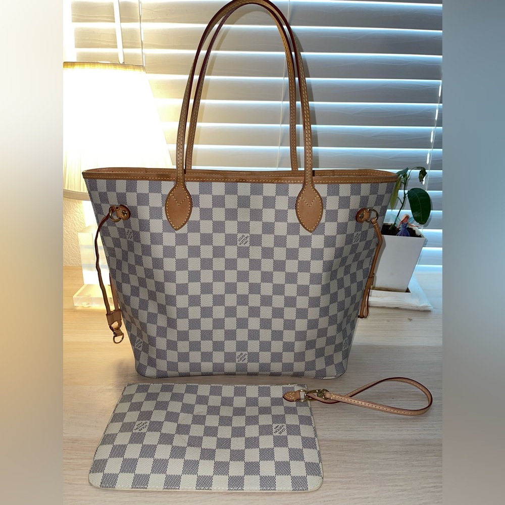 ✅SOLD ITEMS POSTED ACROSS  Louis Vuitton Neverfull MM & Pouch Damier Azur AR1169